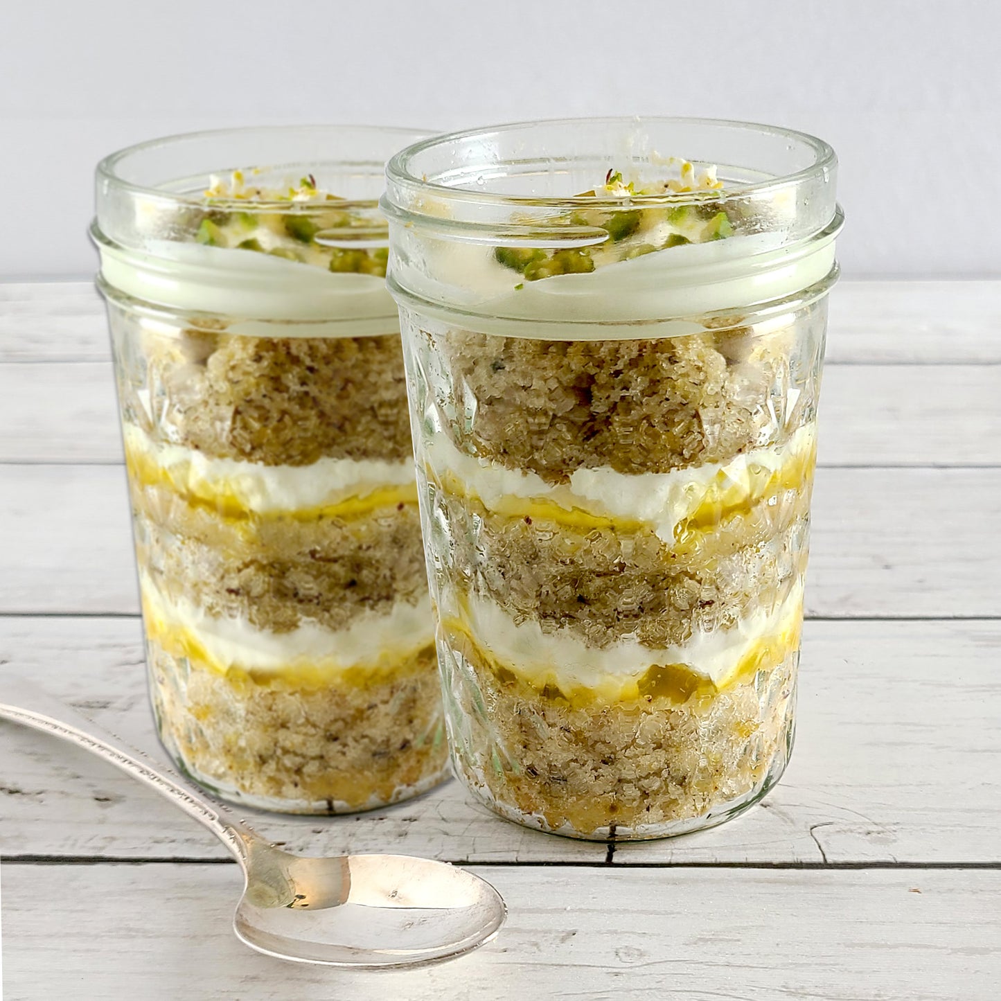 Pistachio cake-in-a-jar - Tre Sorelle