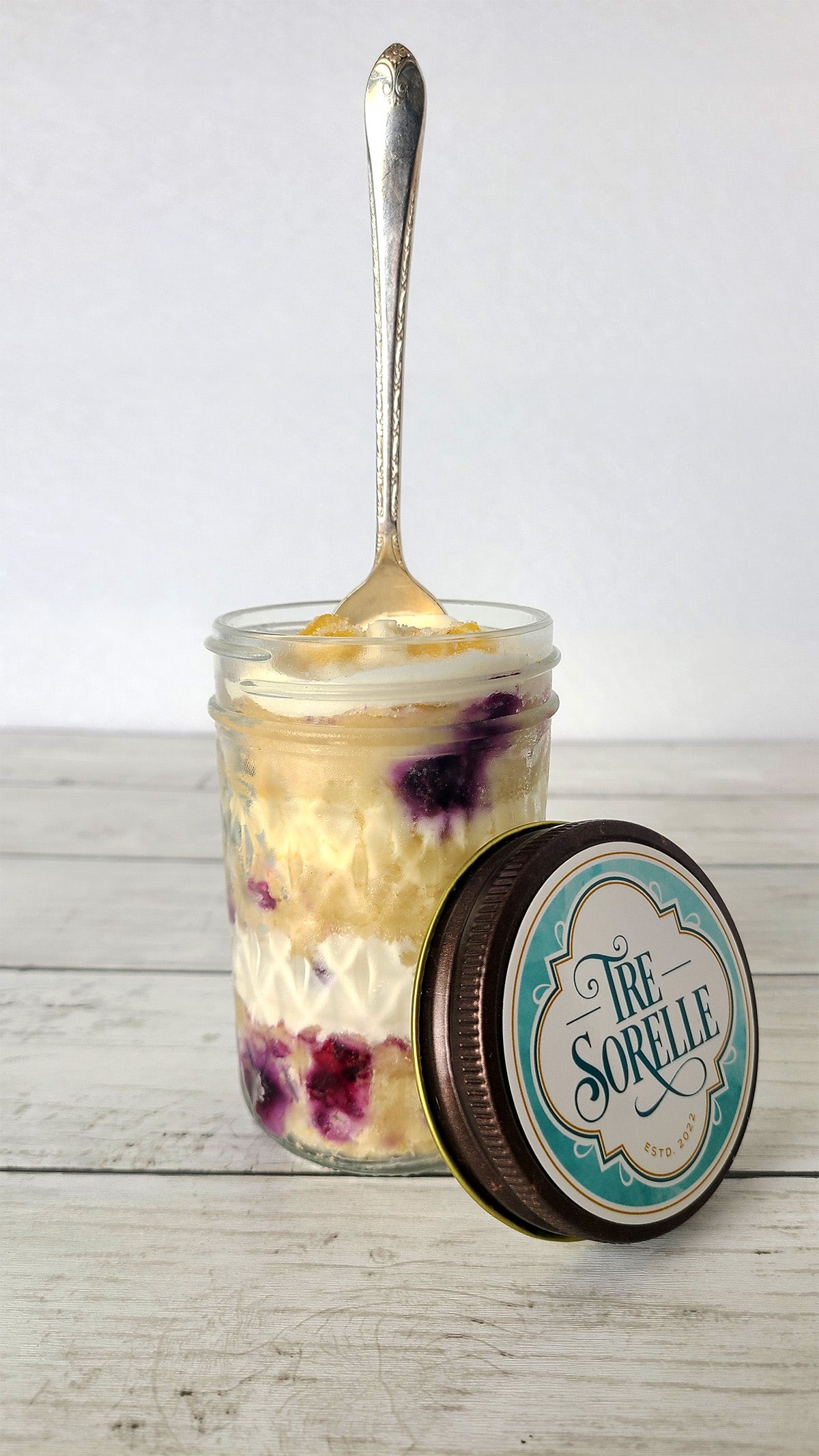 Lemon Blueberry cake-in-a-jar - Tre Sorelle