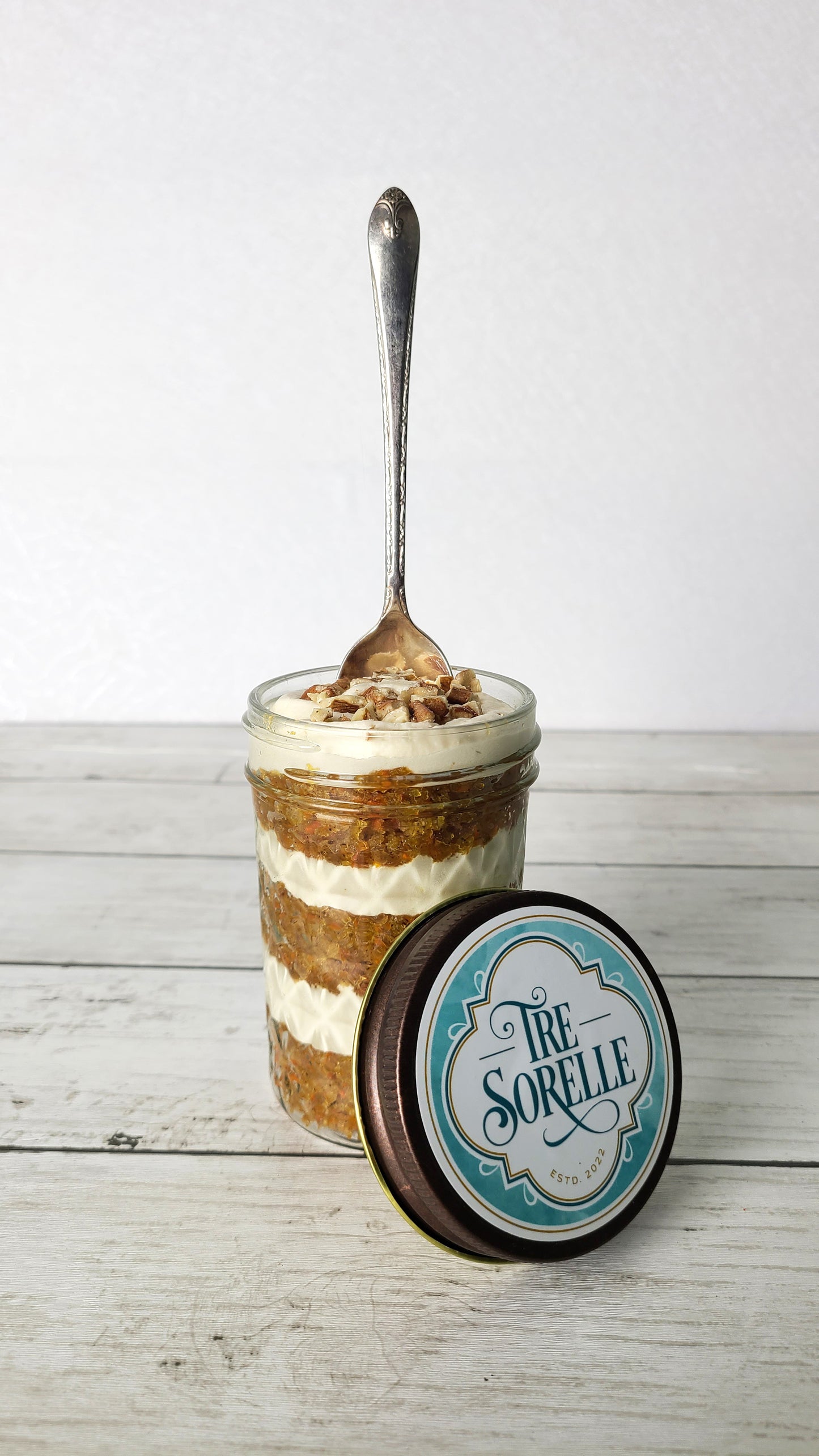 Carrot cake-in-a-jar - Tre Sorelle