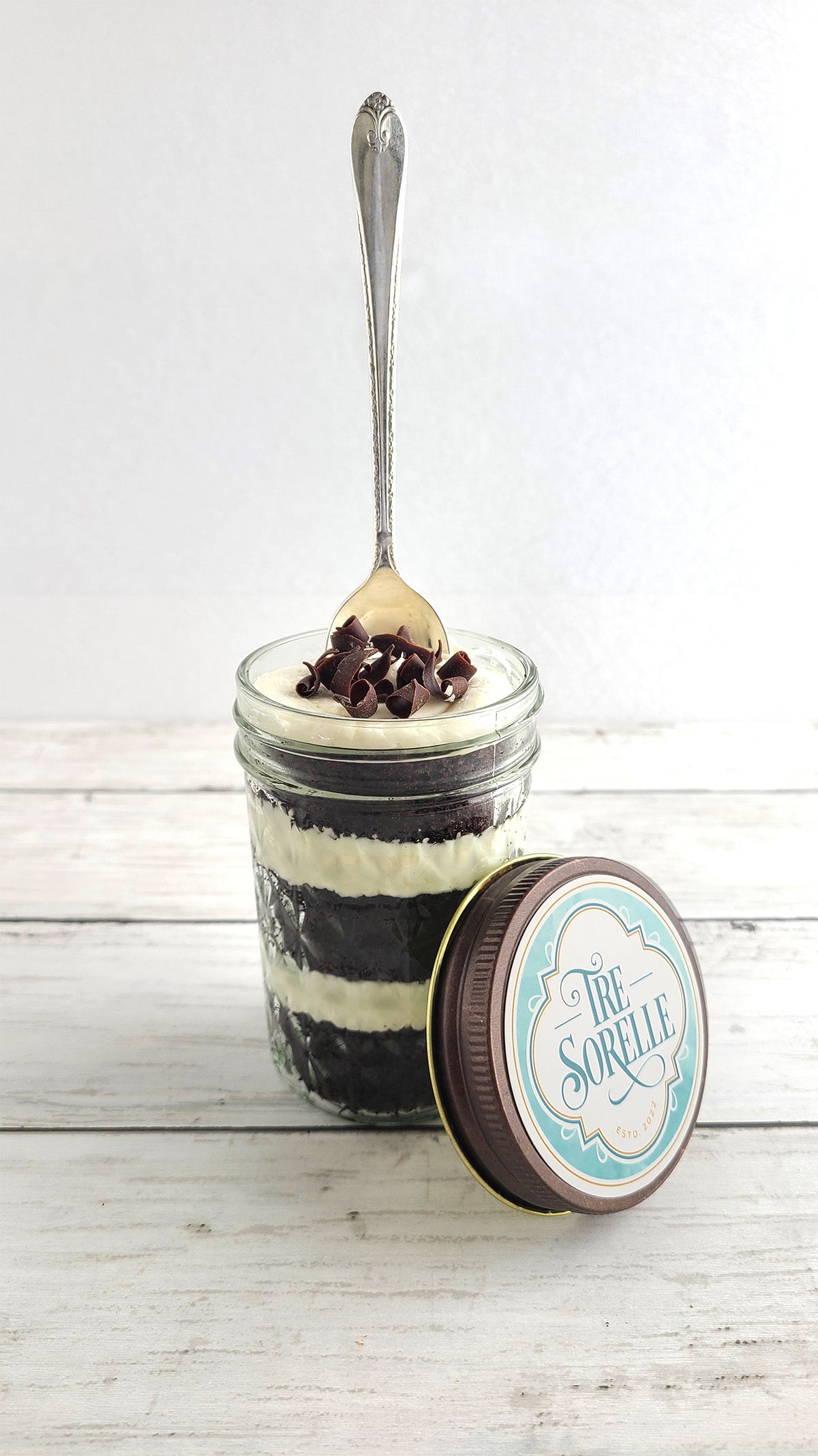 Tuxedo cake-in-a-jar - Tre Sorelle